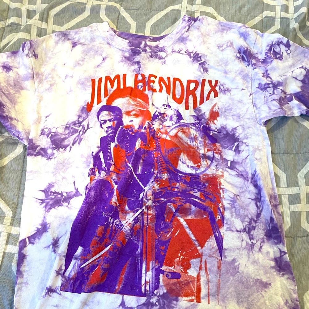 Purple tie-dye Jimi Hendrix novelty shirt. Size Medium. Great condition.